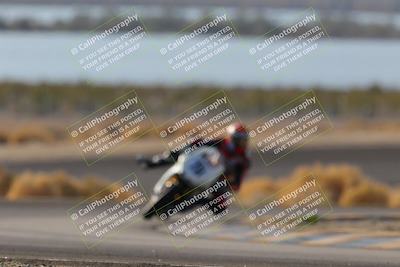 media/Dec-18-2022-SoCal Trackdays (Sun) [[8099a50955]]/Turn 14 (940am)/